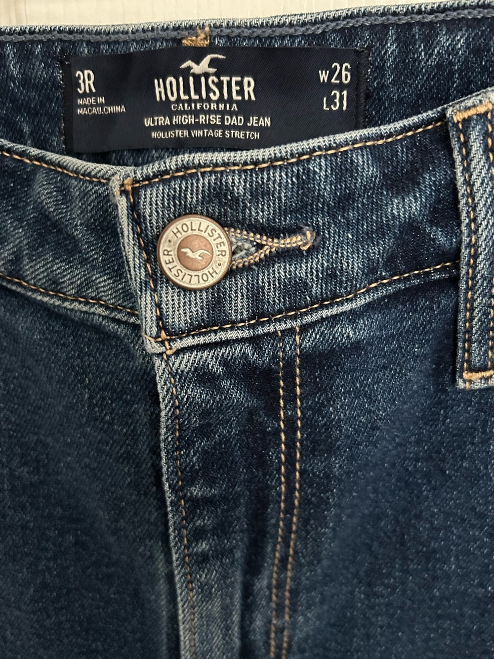 Hollister Vintage Stretch Ultra High Rise Dad Jeans, Size 3R, W26 / L31. - Picture 5 of 8